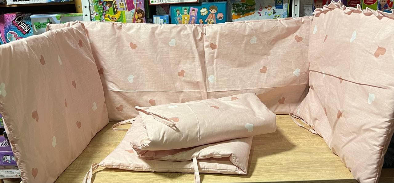 Защита бортики на 4 стороны (отдельные) на завязочках, высота 40 см, для детской кроватки 120х60 см
Защита бортики на 4 стороны (отдельные) на завязочках, высота 40 см, для детской кроватки 120х60 см