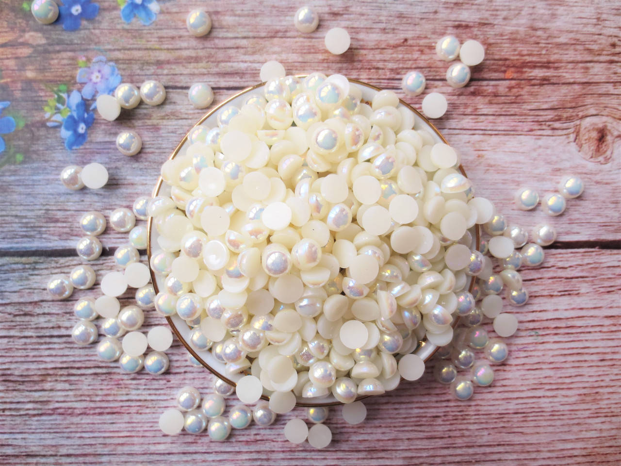 Полубусины перламутровые, 8 мм, цвет МОЛОЧНЫЙ с АВ напылением, 10 грамм (~80 шт)
Полубусины перламутровые, 8 мм, цвет МОЛОЧНЫЙ с АВ напылением, 10 грамм (~80 шт)