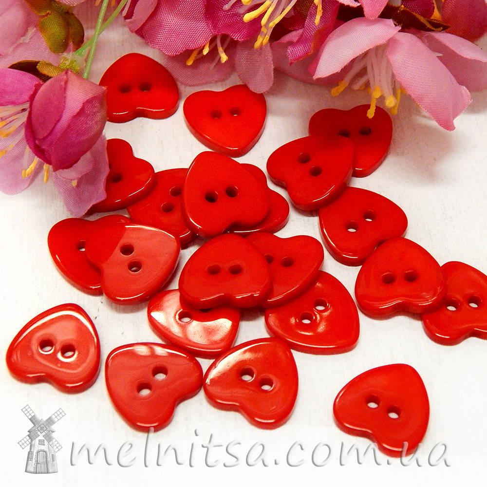 Пуговицы - сердечки 15 мм, красные (5 шт)
Пуговицы - сердечки 15 мм, красные (5 шт)