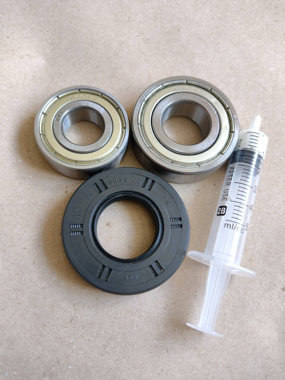 Комплект подшипников SKL 6203+6204 + сальник (25*50,55*10 mm/мм) + смазка для стиральной машины samsung, Белый
Комплект подшипников SKL 6203+6204 + сальник (25*50,55*10 mm/мм) + смазка для стиральной машины samsung, Белый