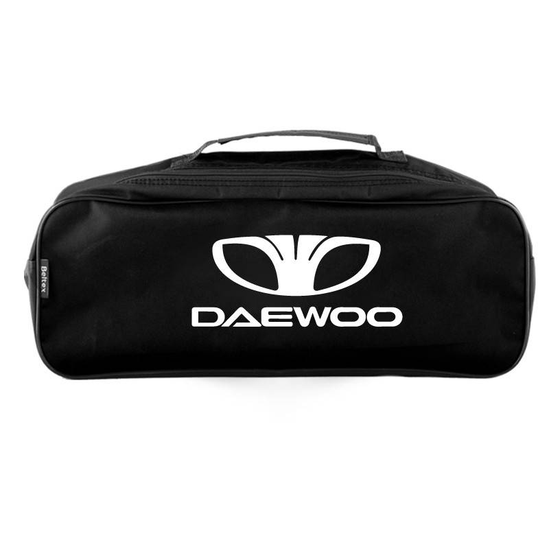 Сумка органайзер в багажник автомобиля, авто машины Daewoo Черная с 2 отделениями 520-132-186 мм (SU11)
Сумка органайзер в багажник автомобиля, авто машины Daewoo Черная с 2 отделениями 520-132-186 мм (SU11)