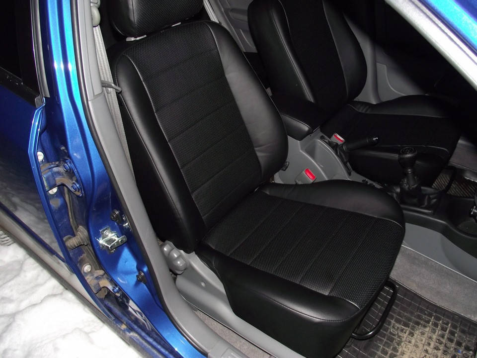 Чехлы на сиденья Рено Меган 2 (Renault Megane 2) (универсальные, экокожа, отдельный подголовник)
Чехлы на сиденья Рено Меган 2 (Renault Megane 2) (универсальные, экокожа, отдельный подголовник)