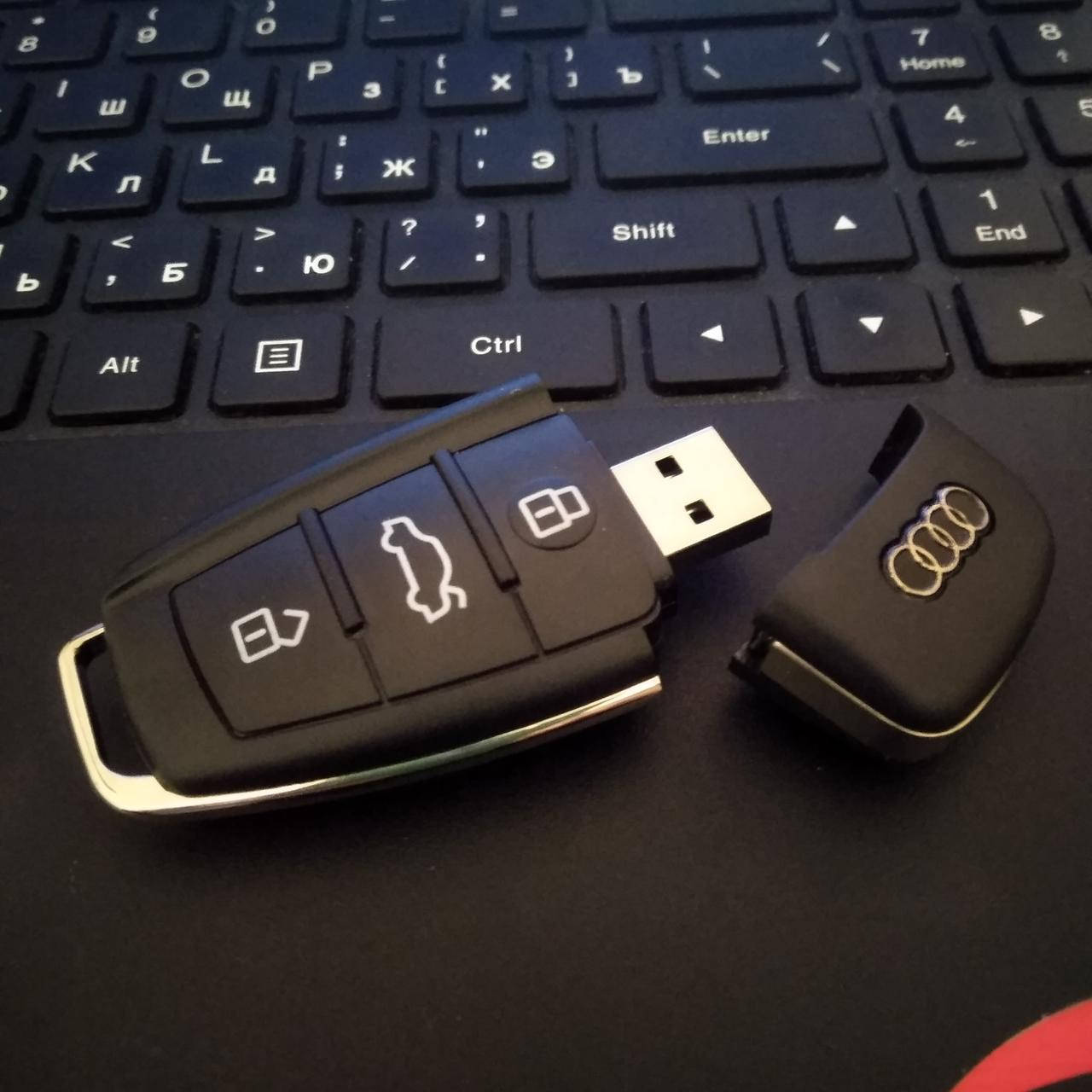 Флеш карта пам'яті для автомобіля AUDI у вигляді ключа USB флешка 15 Гб для автомобиля ауді з логотипом AUDI
Флеш карта пам'яті для автомобіля AUDI у вигляді ключа USB флешка 15 Гб для автомобиля ауді з логотипом AUDI