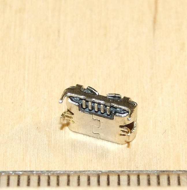 077 Micro USB Разъем гнездо коннектор гніздо роз'єм Moto Meizu Meilan Nokia Sony Xiaomi Asus Lenovo Nomi
077 Micro USB Разъем гнездо коннектор гніздо роз'єм Moto Meizu Meilan Nokia Sony Xiaomi Asus Lenovo Nomi