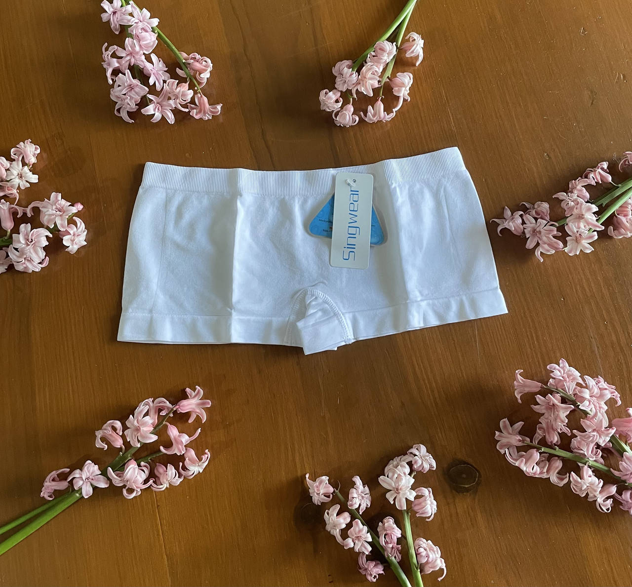 Бесшовные шортики для занятия спортом белые, Белый
Бесшовные шортики для занятия спортом белые, Белый