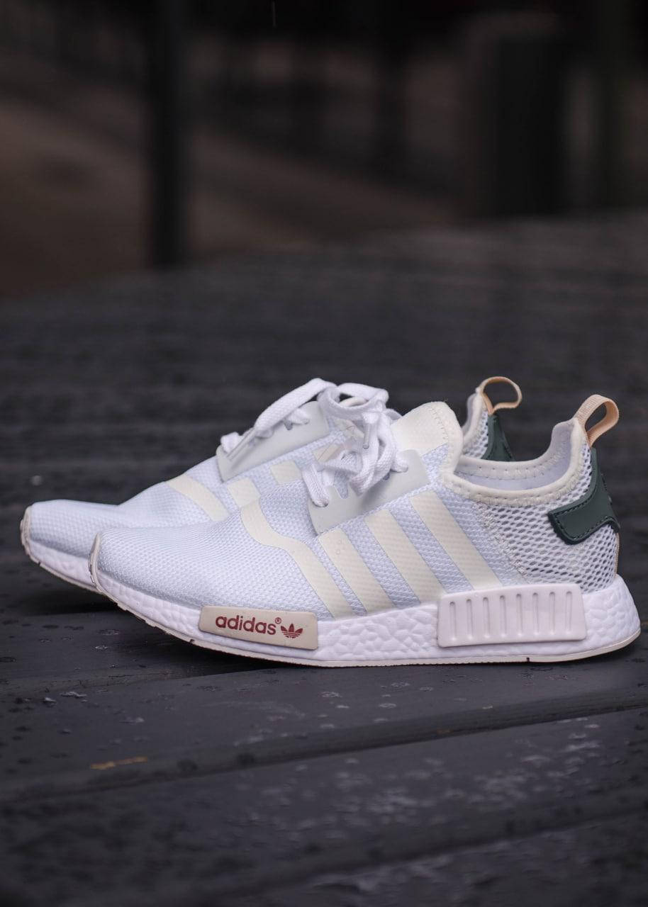 Adidas женские весна/лето белые кроссовки на шнурках. Демисезонные женские текстильные кроссы 37, Белый
Adidas женские весна/лето белые кроссовки на шнурках. Демисезонные женские текстильные кроссы 37, Белый