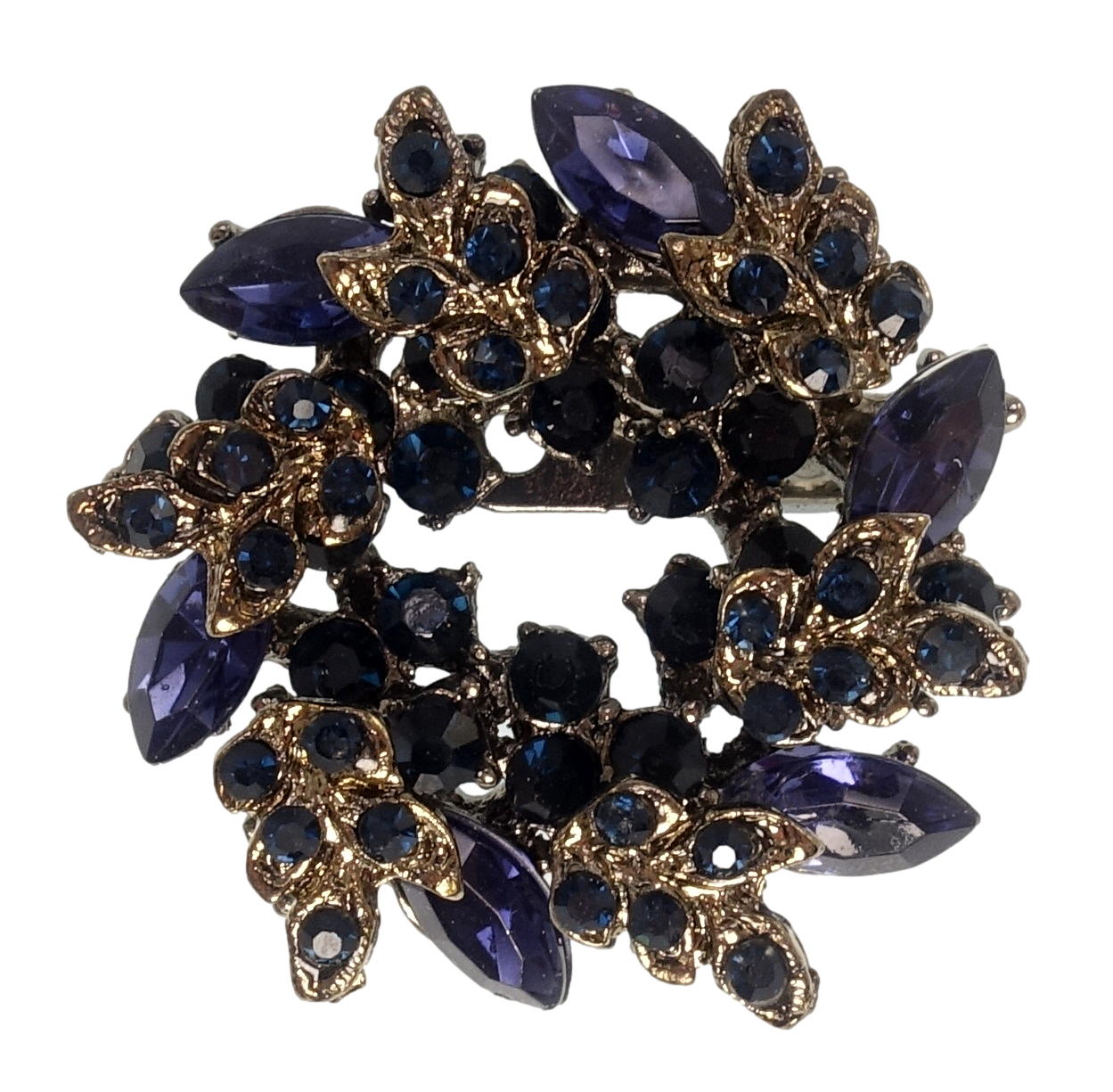 Брошь "Веночек с синими кристаллами"
Брошь "Веночек с синими кристаллами"