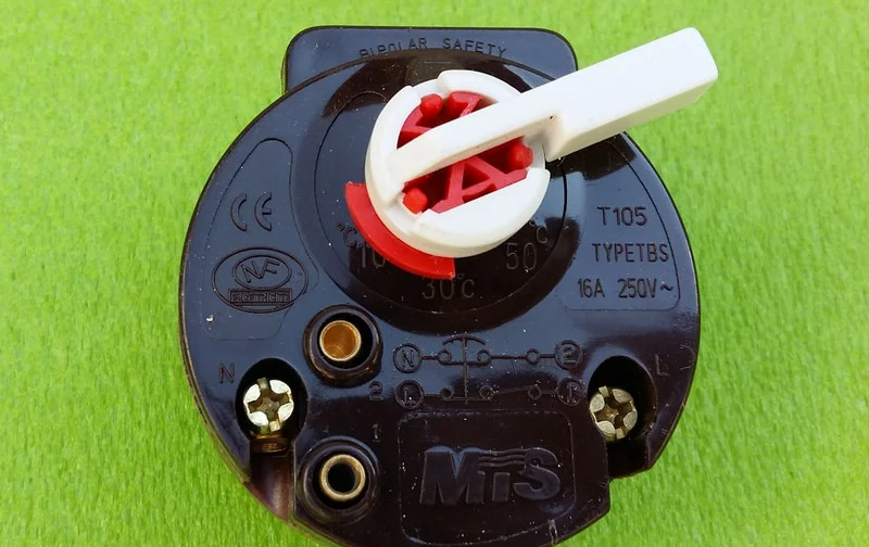 Терморегулятор механический MTS / type TBS / 16А / 250V с ФЛАЖКОМ (для ТЭНов) / L=270мм (коричневый) Китай
Терморегулятор механический MTS / type TBS / 16А / 250V с ФЛАЖКОМ (для ТЭНов) / L=270мм (коричневый) Китай