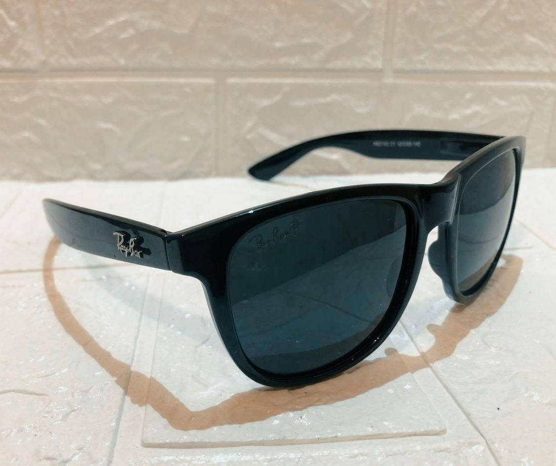 Мужские очки Ray Ban Wayfarer , Ray Ban мужские солнцезащитные очки , глянцевые очки UV 400, Черный
Мужские очки Ray Ban Wayfarer , Ray Ban мужские солнцезащитные очки , глянцевые очки UV 400, Черный