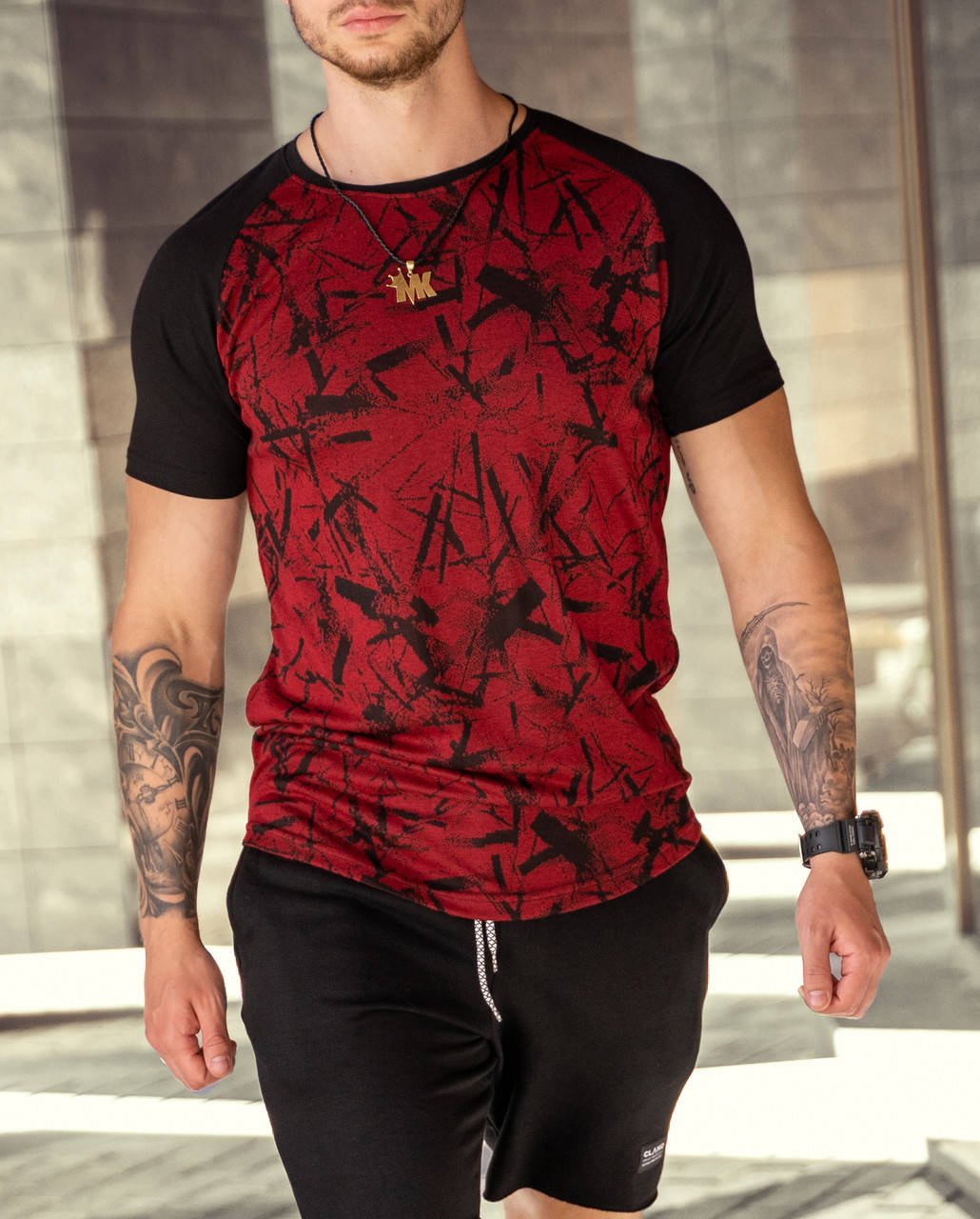 Футболка мужская удлиненная красная
Футболка мужская удлиненная красная