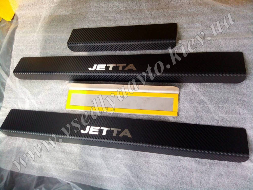Накладки на пороги Volkswagen Jetta VI с 2011-2018 г. (Карбон)