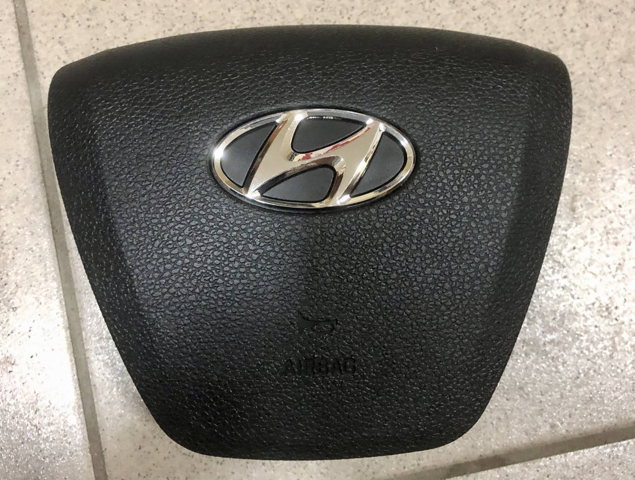 Крышка, Заглушка, Накладка, Airbag на руль подушка безопасности Hyundai Sonata 2015-2017 Хюндай Соната
Крышка, Заглушка, Накладка, Airbag на руль подушка безопасности Hyundai Sonata 2015-2017 Хюндай Соната