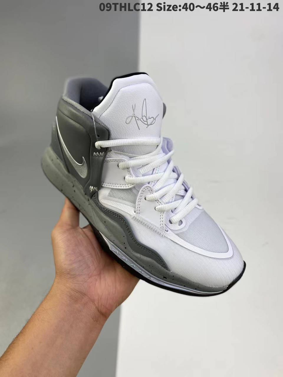 Eur36-46 Баскетбольные кроссовки Кайри 8 Nike Kyrie Chrome Grey Enfant бело серые, Серый
Eur36-46 Баскетбольные кроссовки Кайри 8 Nike Kyrie Chrome Grey Enfant бело серые, Серый