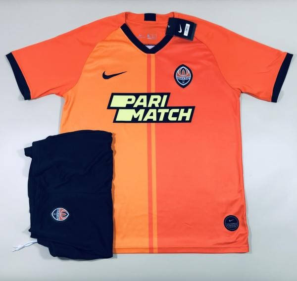 Футбольная форма Шахтер Донецк 
Футбольная форма Шахтер Донецк