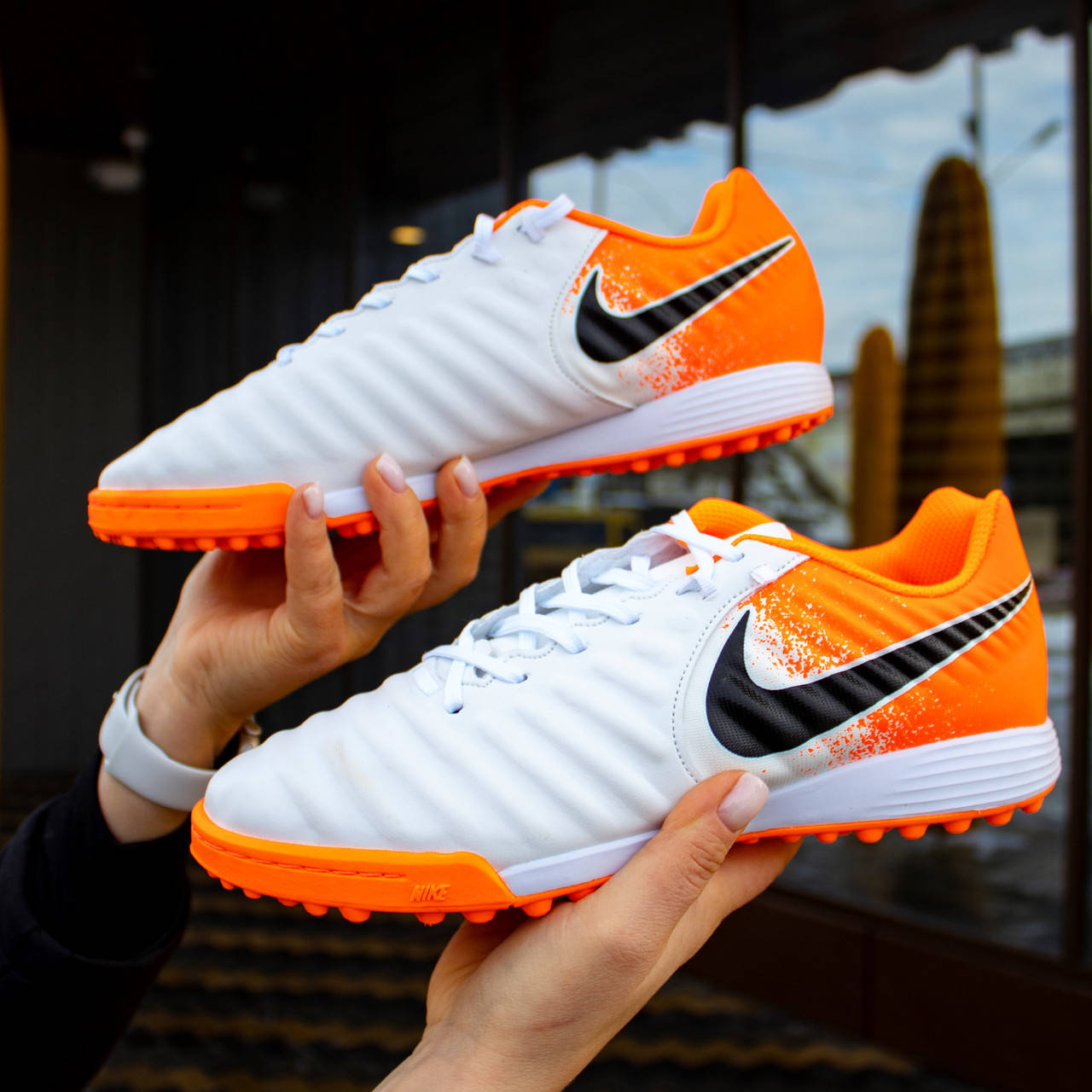 Сороконожки Nike Tiempo X Legend VII Pro TF футбольная обувь многошиповки найк темпо тиемпо бампы, Белый
Сороконожки Nike Tiempo X Legend VII Pro TF футбольная обувь многошиповки найк темпо тиемпо бампы, Белый