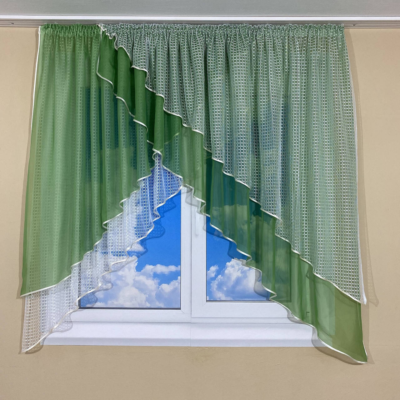 Занавеска на кухню №420 зелёная
Занавеска на кухню №420 зелёная