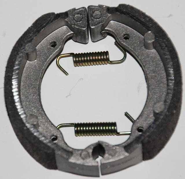 Колодки тормозные барабанные ТВ60 цепник 2T
Колодки тормозные барабанные ТВ60 цепник 2T