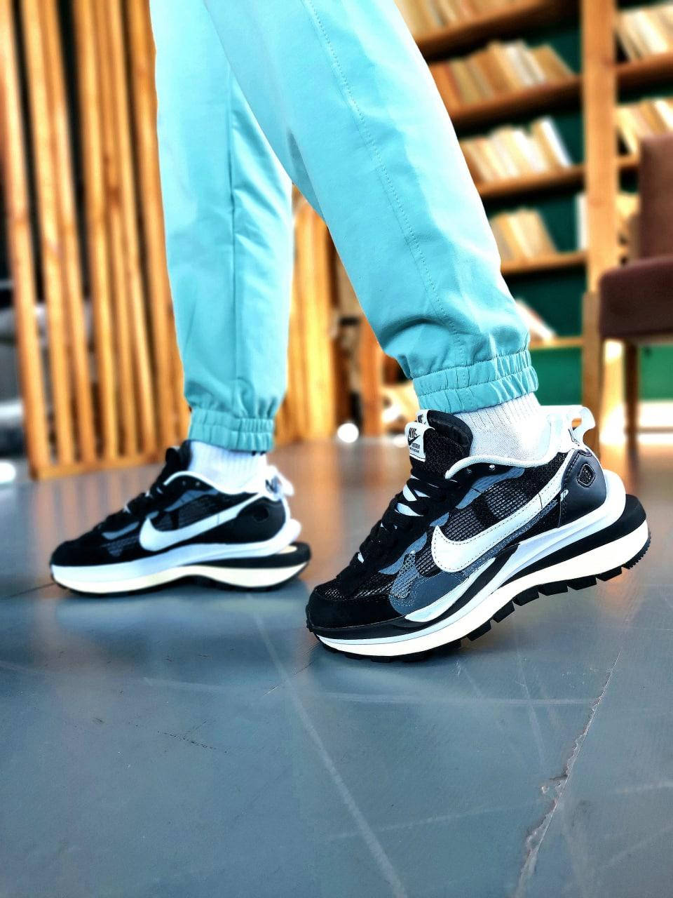 Женские кроссовки Nike Sacai x VaporWaffle Black|White Черные|Белые | Найк Сакаи 40, Серый
Женские кроссовки Nike Sacai x VaporWaffle Black|White Черные|Белые | Найк Сакаи 40, Серый