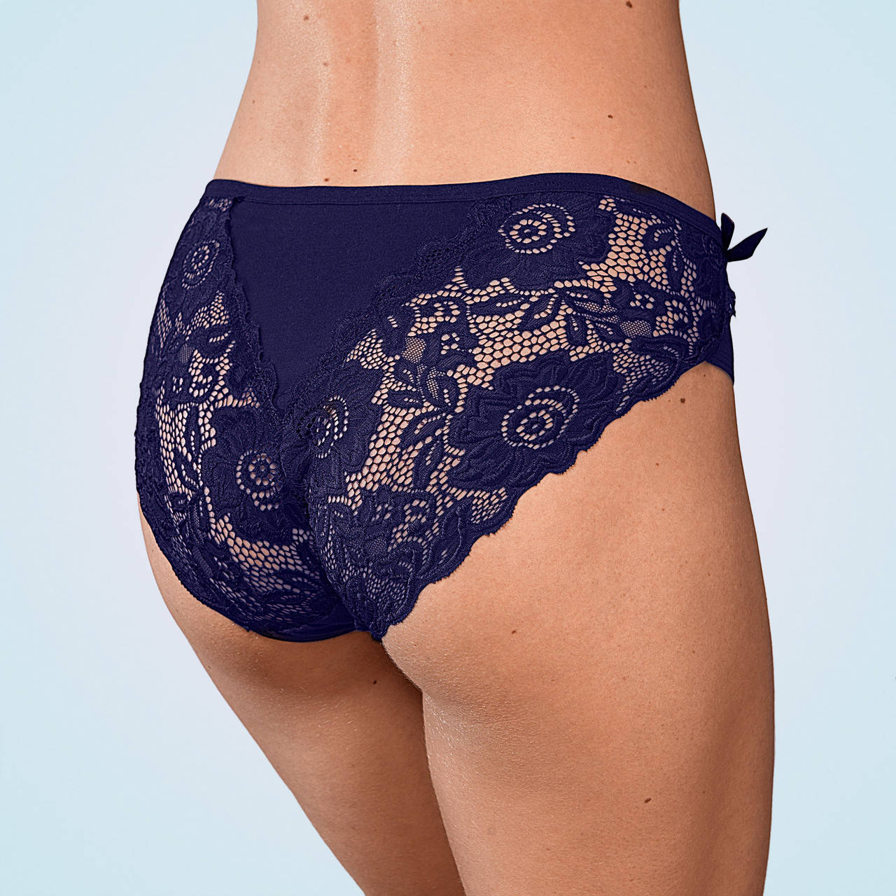 Трусы женские. "Sleep Briefs with Lace Inserts". Комплект 3 шт. 5XL-36 см полуобхват по резинке;, Разные цвета
Трусы женские. "Sleep Briefs with Lace Inserts". Комплект 3 шт. 5XL-36 см полуобхват по резинке;, Разные цвета