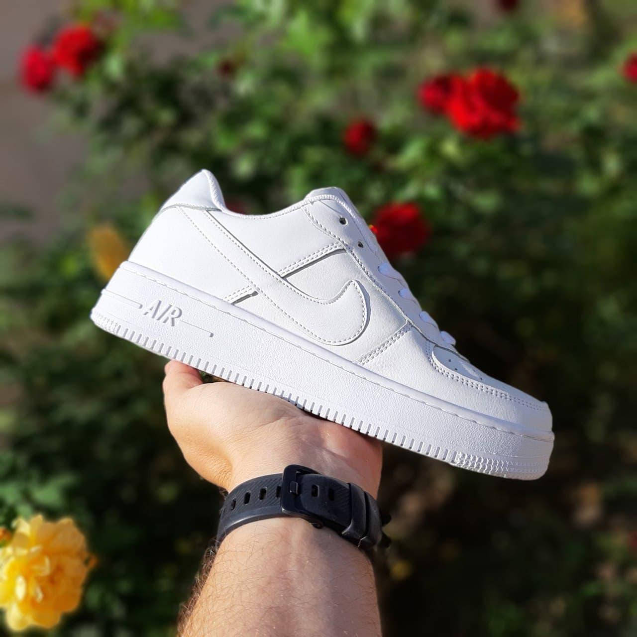 Мужские летние кроссовки Nike Air Force 1 белые крутые весенние кросовки найк аир форс для парня 42, Белый
Мужские летние кроссовки Nike Air Force 1 белые крутые весенние кросовки найк аир форс для парня 42, Белый