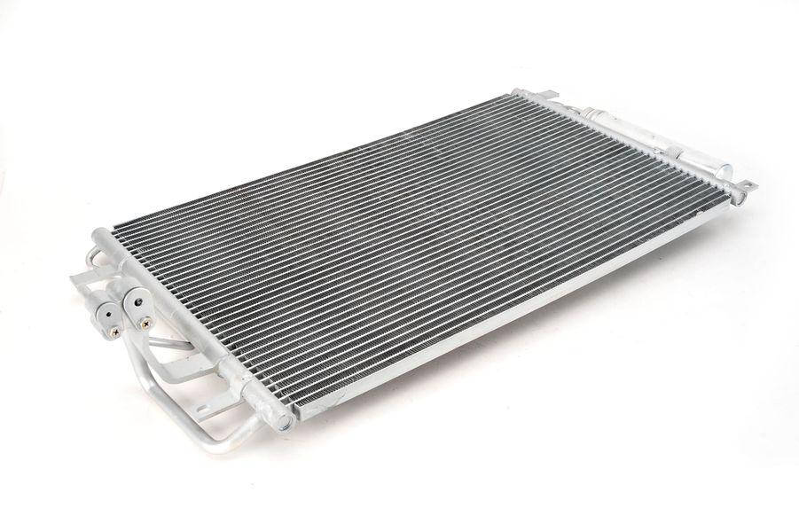 Радиатор кондиционера HYUNDAI TUCSON; KIA SPORTAGE 2.0/2.0D/2.7 08.04-
Радиатор кондиционера HYUNDAI TUCSON; KIA SPORTAGE 2.0/2.0D/2.7 08.04-