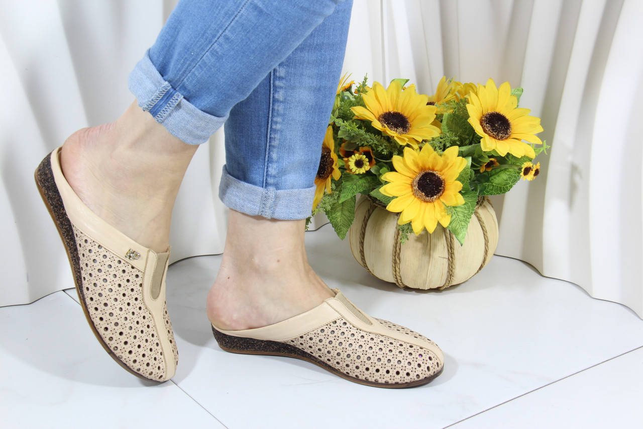 Сабо женские кожаные с закрытым носком Haspini 797 39
Сабо женские кожаные с закрытым носком Haspini 797 39