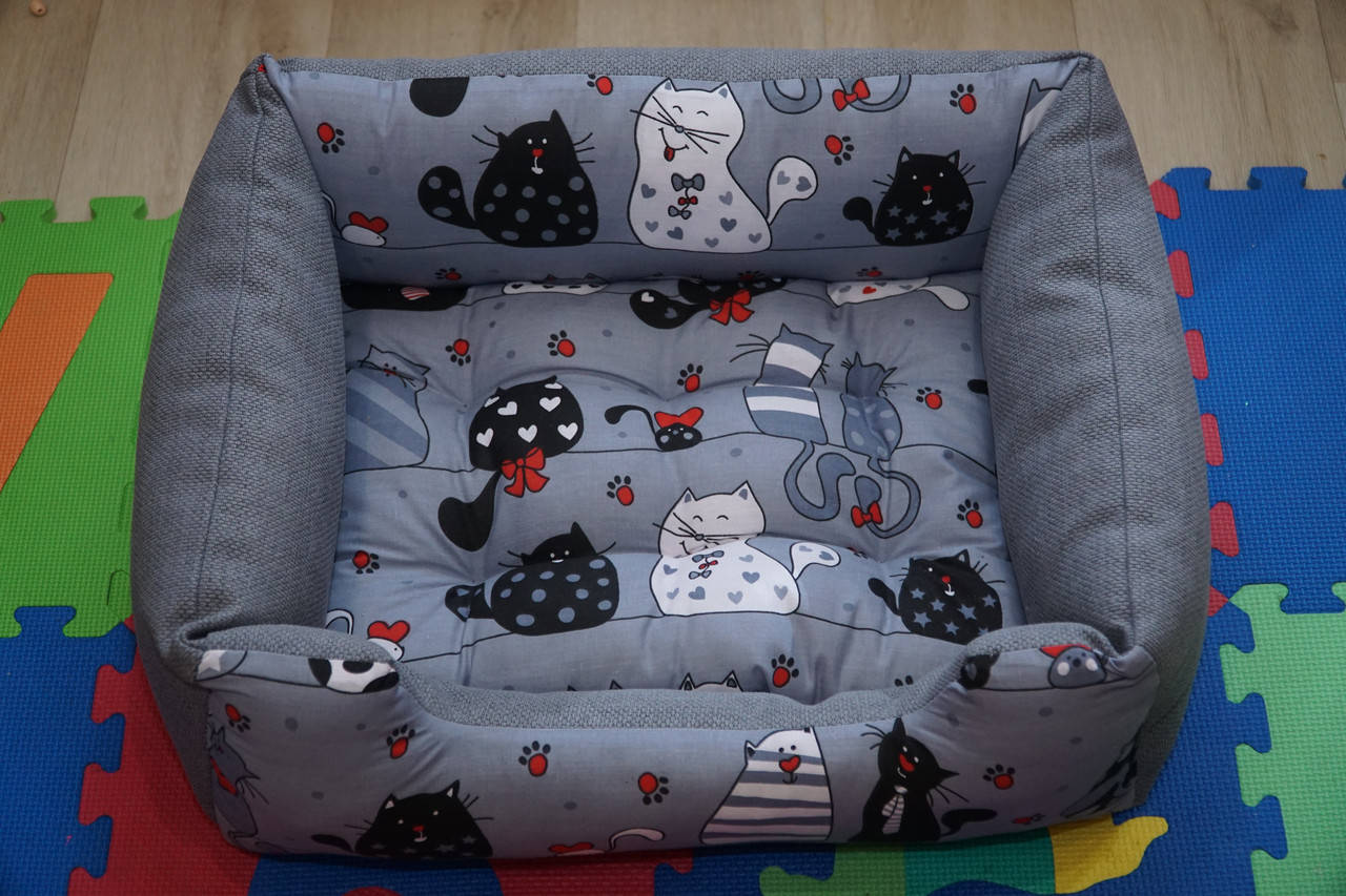 Мягкое (40*30см) место лежанка кровать для кошки кота собаки из качественной мебельной ткани
Мягкое (40*30см) место лежанка кровать для кошки кота собаки из качественной мебельной ткани