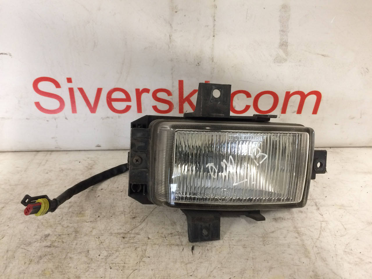 Противотуманная фара Opel Omega B, левая
Противотуманная фара Opel Omega B, левая