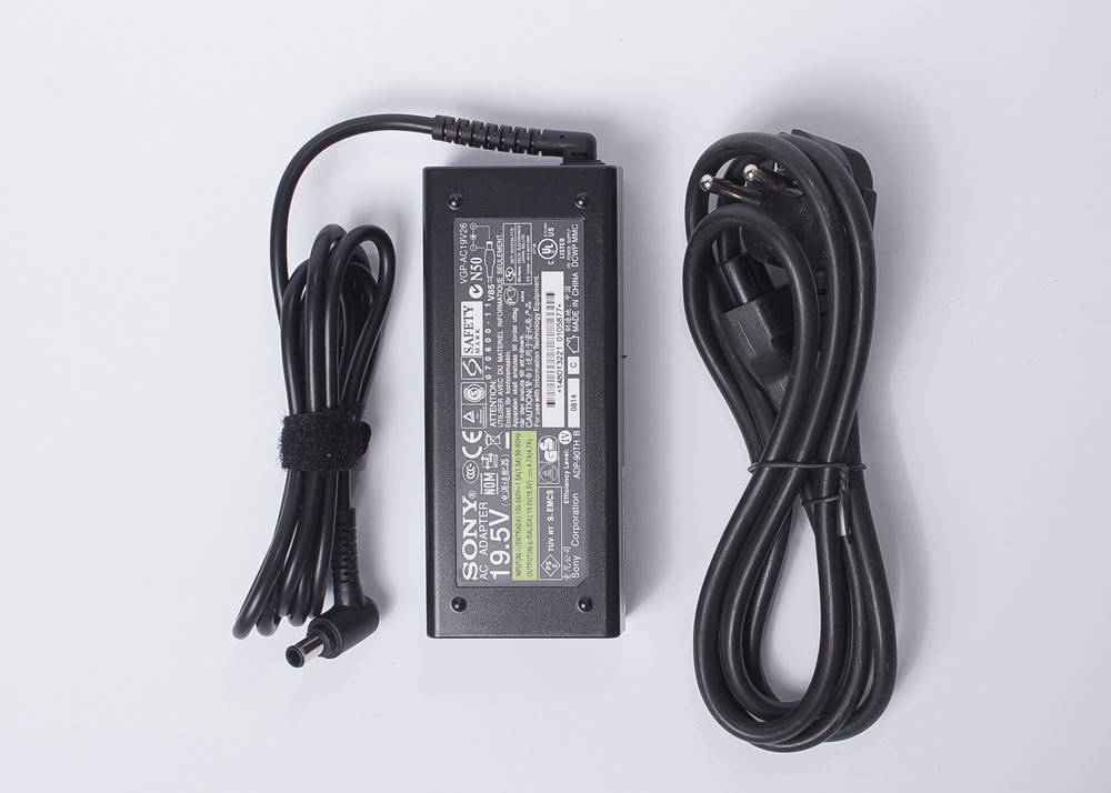 Оригинальный блок питания зарядное устройство для ноутбука Sony VAIO PCG-R505 EM, КОД: 202557
Оригинальный блок питания зарядное устройство для ноутбука Sony VAIO PCG-R505 EM, КОД: 202557