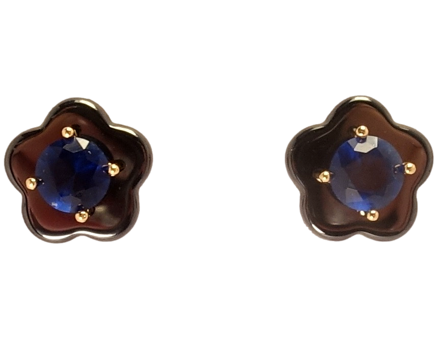 Серьги Xuping Позолота 18K гвоздики "Цветочки с черной керамики и вставкой синий кристалл"
Серьги Xuping Позолота 18K гвоздики "Цветочки с черной керамики и вставкой синий кристалл"
