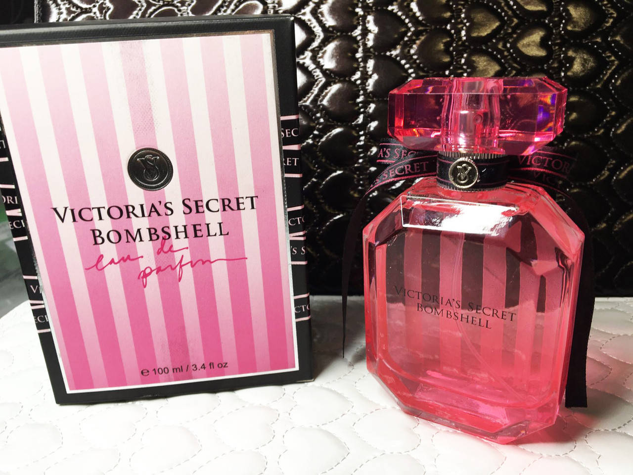 Туалетная Парфюмированная вода ( Виктория Сикрет Бомбшелл ) Victoria's Secret Bombshell 100 мл
Туалетная Парфюмированная вода ( Виктория Сикрет Бомбшелл ) Victoria's Secret Bombshell 100 мл