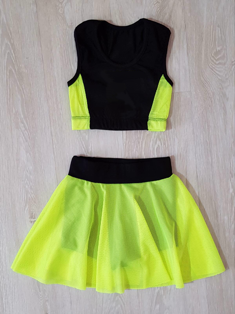 Костюм чарлидера для девочки : топ + шорты с юбкой, Зелёный 
Костюм чарлидера для девочки : топ + шорты с юбкой, Зелёный