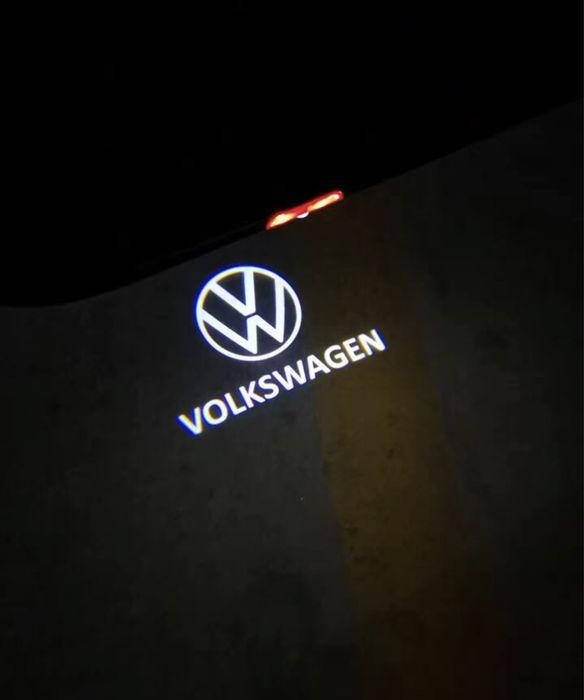 Плафон штатная LED подсветка двери с логотипом VW Volkswagen Passat Golf Tiguan Touareg
Плафон штатная LED подсветка двери с логотипом VW Volkswagen Passat Golf Tiguan Touareg