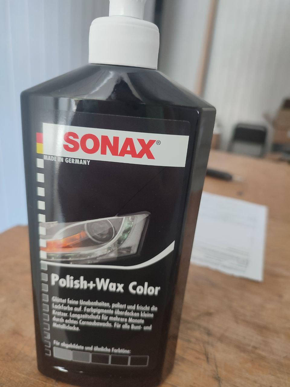 Sonax Полироль цветной с воском черный без карандаша 500мл 296100 
Sonax Полироль цветной с воском черный без карандаша 500мл 296100