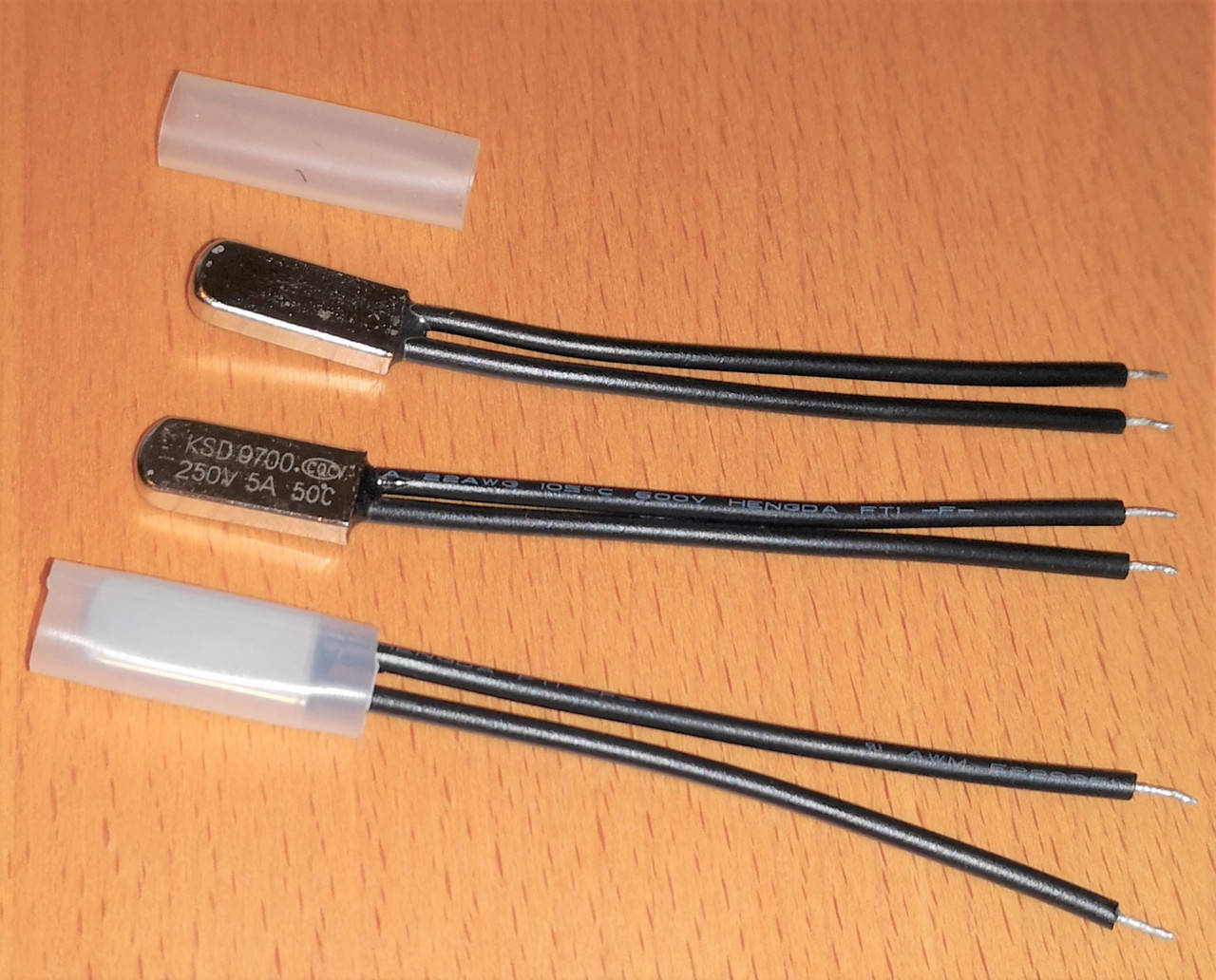 KSD9700 50°С 5А 250В NC — самовосстанавливающийся термовыключатель, типа TLRS-9700, BH-B-B2D, B-1009N, ST-22
KSD9700 50°С 5А 250В NC — самовосстанавливающийся термовыключатель, типа TLRS-9700, BH-B-B2D, B-1009N, ST-22