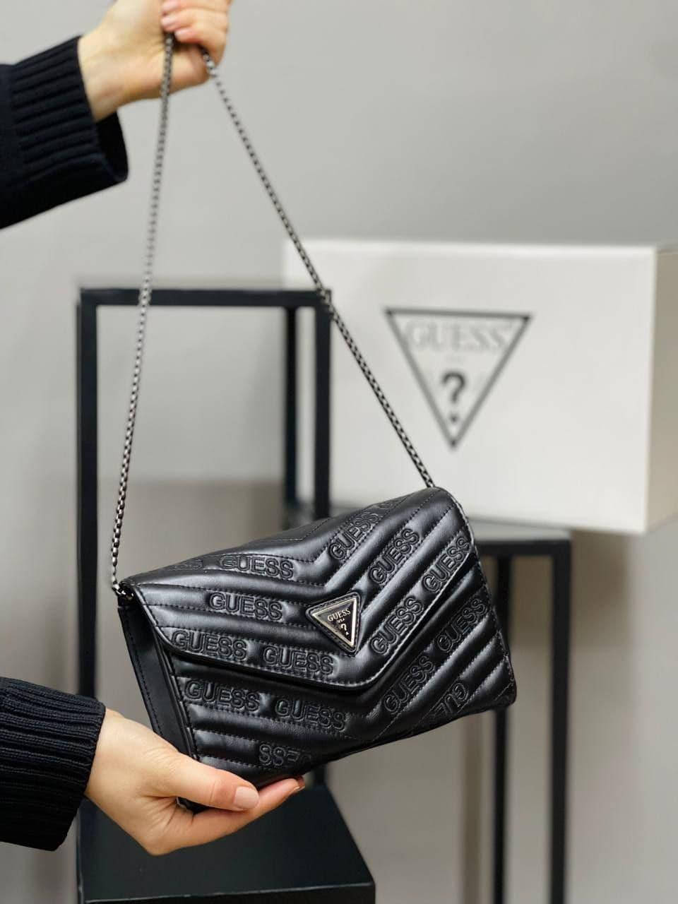Сумка стеганая черная женская Guess Сумка маленькая на цепочке Гесс Сумочка Клатч Кросс-боди Люкс качество, Черный
Сумка стеганая черная женская Guess Сумка маленькая на цепочке Гесс Сумочка Клатч Кросс-боди Люкс качество, Черный