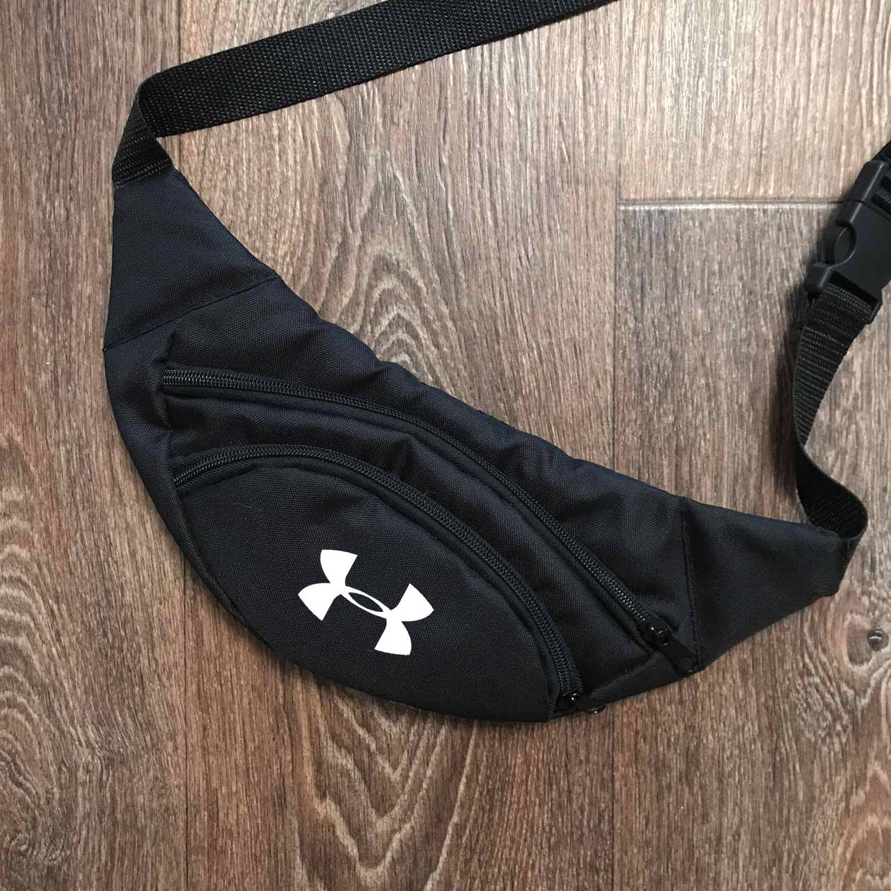 Поясная сумка Андер Армор (Under Armour) унисекс, бананка Андер Армор для мелких вещей, Черная, Черный
Поясная сумка Андер Армор (Under Armour) унисекс, бананка Андер Армор для мелких вещей, Черная, Черный