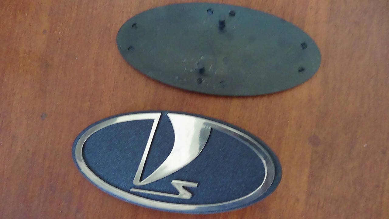 Немецкая эмблема на решетку Ваз 2108-09 
Немецкая эмблема на решетку Ваз 2108-09