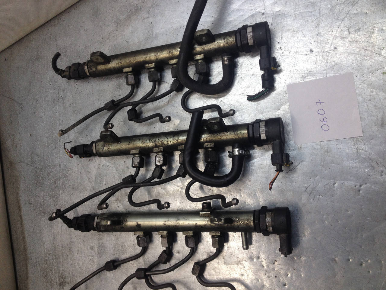 Топливная рампа рейка 0445214057, 55200251 1.9 CDTi / OPEL Astra Signum Vectra Zafira SAAB 9-3 9-5 FIAT Croma
Топливная рампа рейка 0445214057, 55200251 1.9 CDTi / OPEL Astra Signum Vectra Zafira SAAB 9-3 9-5 FIAT Croma