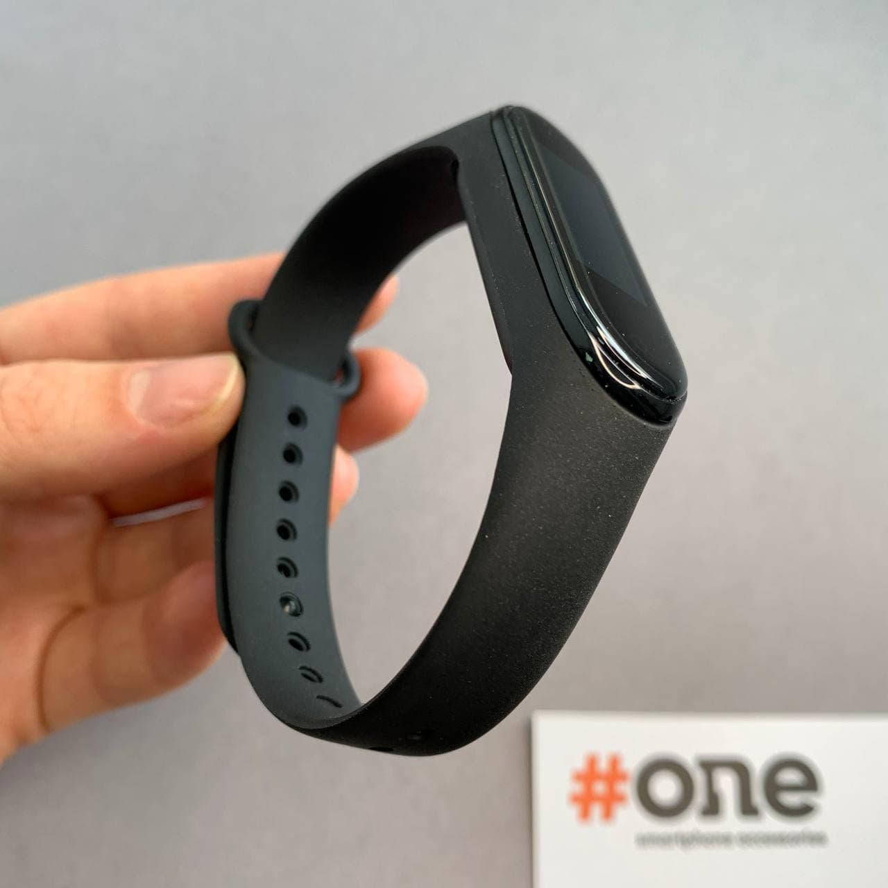 Ремешок для Xiaomi Mi Band 4 силиконовый цветной ремешок для фитнесс трекера браслета ми бенд 4 черный BND
Ремешок для Xiaomi Mi Band 4 силиконовый цветной ремешок для фитнесс трекера браслета ми бенд 4 черный BND
