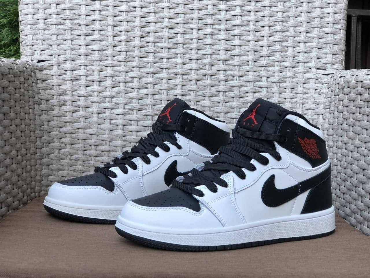 Кроссовки мужские Nike Air Jordan 1 retro прошитые Найк Аир Джордан Ретро Кросівки чоловічі Найк Аір Джордан
Кроссовки мужские Nike Air Jordan 1 retro прошитые Найк Аир Джордан Ретро Кросівки чоловічі Найк Аір Джордан