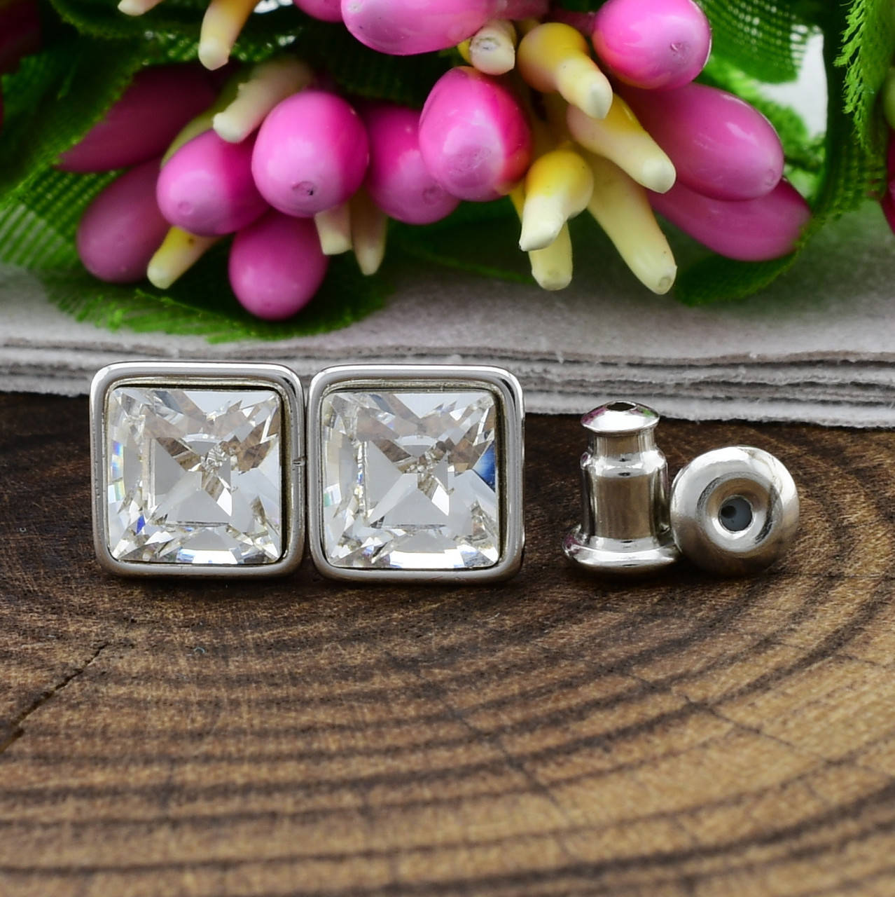 Серьги Xuping с кристаллами Swarovski 21402 размер 7х7 мм цвет белый позолота Белое Золото
Серьги Xuping с кристаллами Swarovski 21402 размер 7х7 мм цвет белый позолота Белое Золото