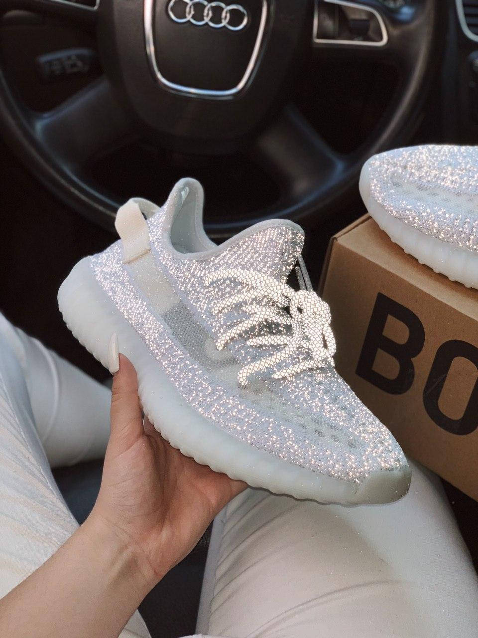 Женские кроссовки Adidas Yeezy Boost 350 V2 в стиле адидас изи буст серые РЕФЛЕКТИВ 38, Серый
Женские кроссовки Adidas Yeezy Boost 350 V2 в стиле адидас изи буст серые РЕФЛЕКТИВ 38, Серый
