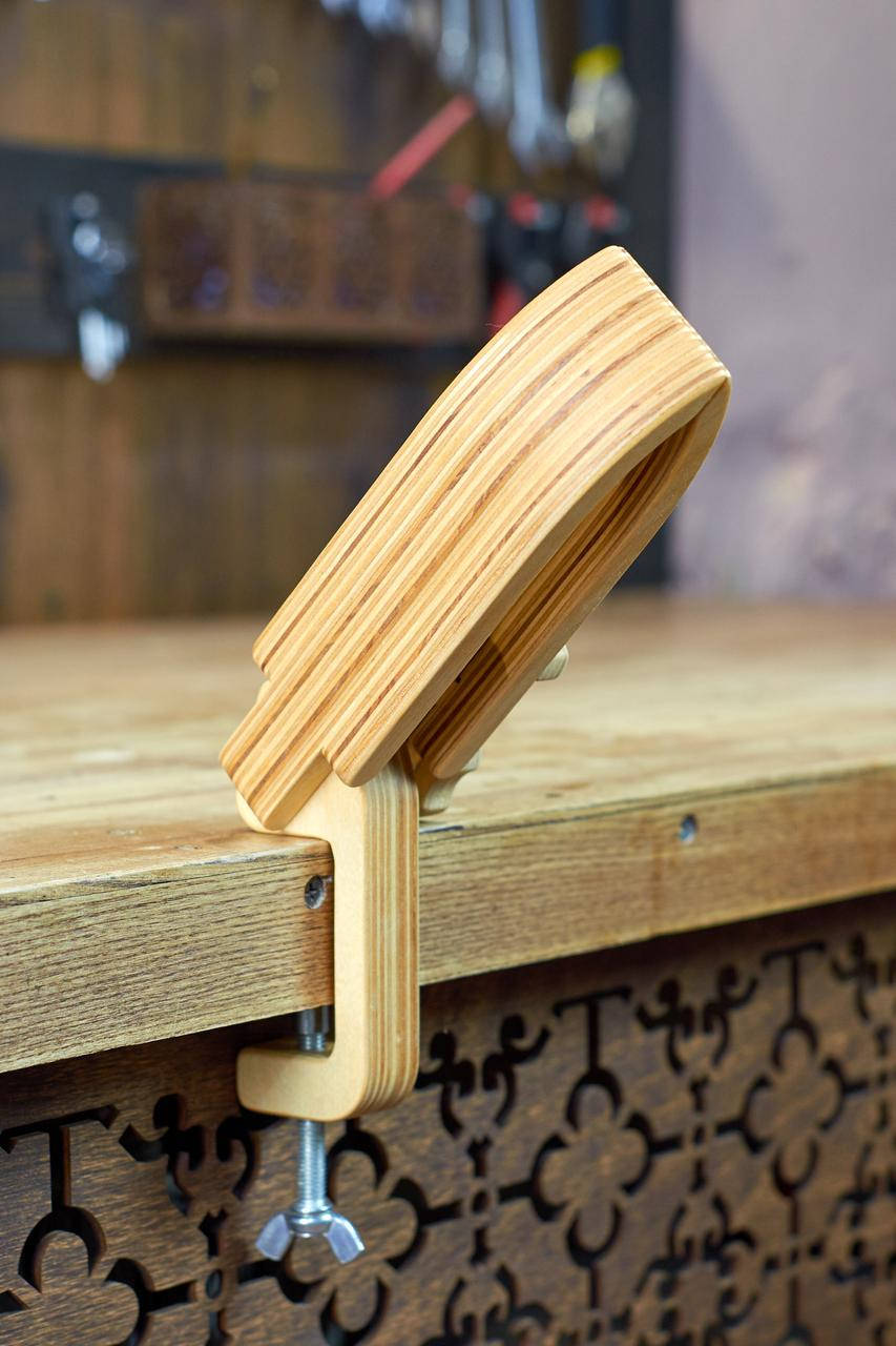 Шорник Пони маленький. Приспособление "Свободные руки" для шитья кожи
Шорник Пони маленький. Приспособление "Свободные руки" для шитья кожи