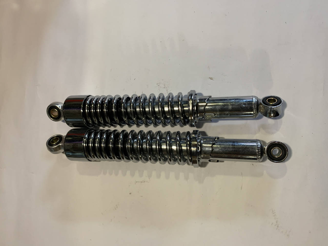 Амортизатор задний Дельта короткий стакан хром
Амортизатор задний Дельта короткий стакан хром