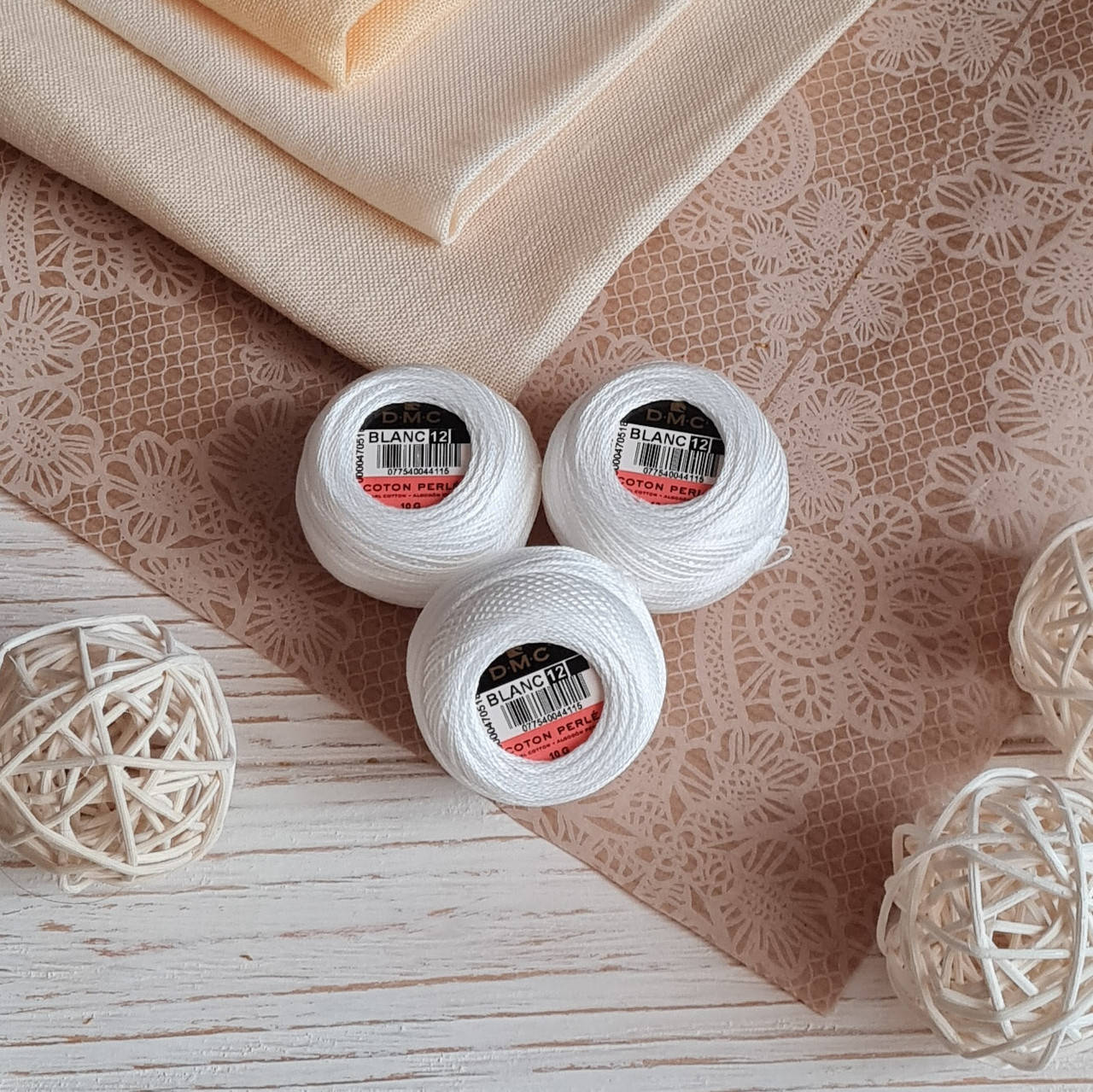 Мулине DMC Pearl №12 Blanc 
Мулине DMC Pearl №12 Blanc