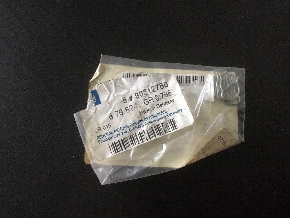 Кольцо стопорное (фиксатор) трубки (шланга) сцепления GM 0679624 90512780 OPEL Astra Meriva Vectra Zafira
Кольцо стопорное (фиксатор) трубки (шланга) сцепления GM 0679624 90512780 OPEL Astra Meriva Vectra Zafira