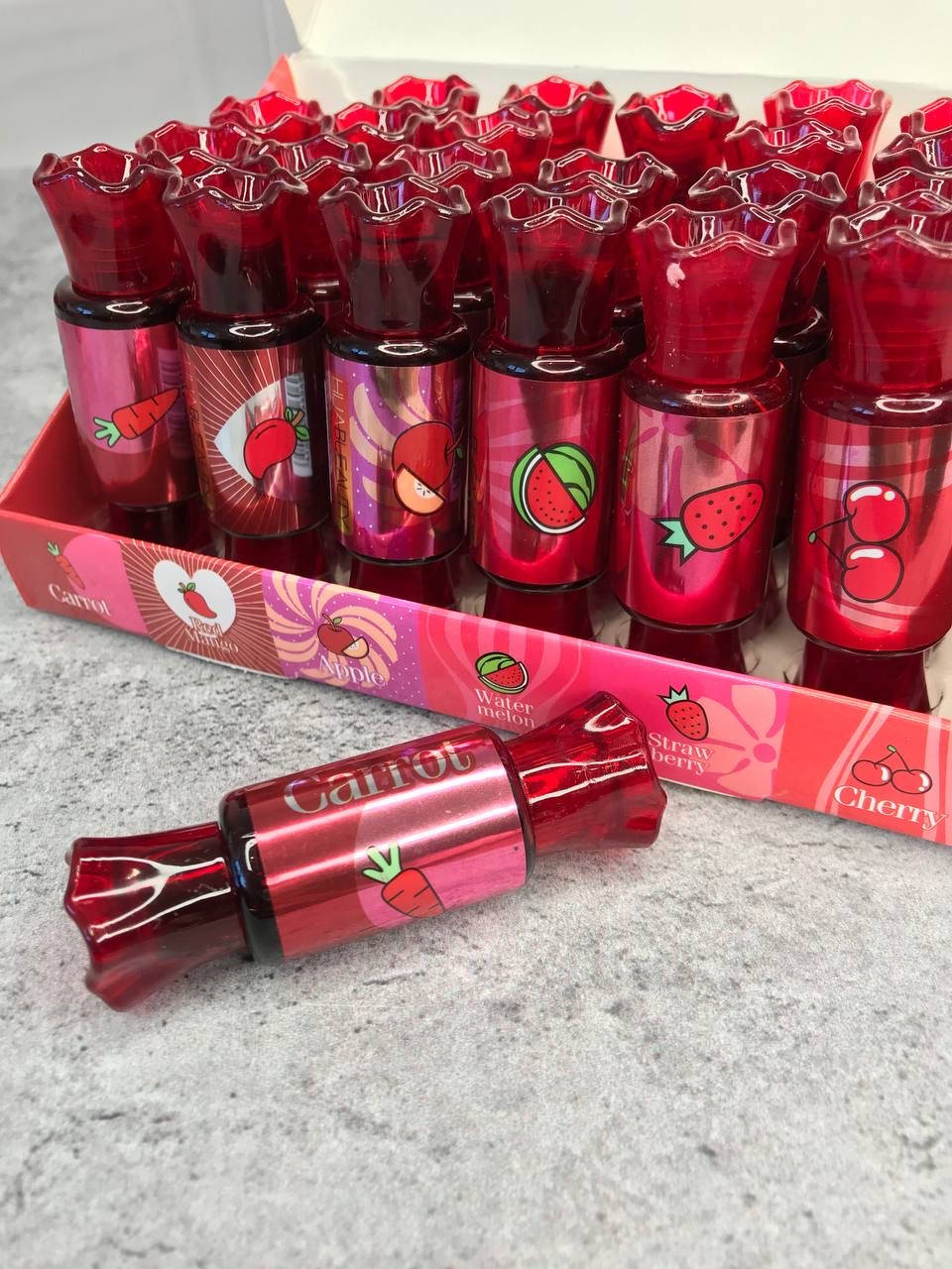 Помада-тінт для губ глянцевий на водній основі Huda Beauty Water Candy Tint Fruit Flavor mix-6шт 10 мл
Помада-тінт для губ глянцевий на водній основі Huda Beauty Water Candy Tint Fruit Flavor mix-6шт 10 мл