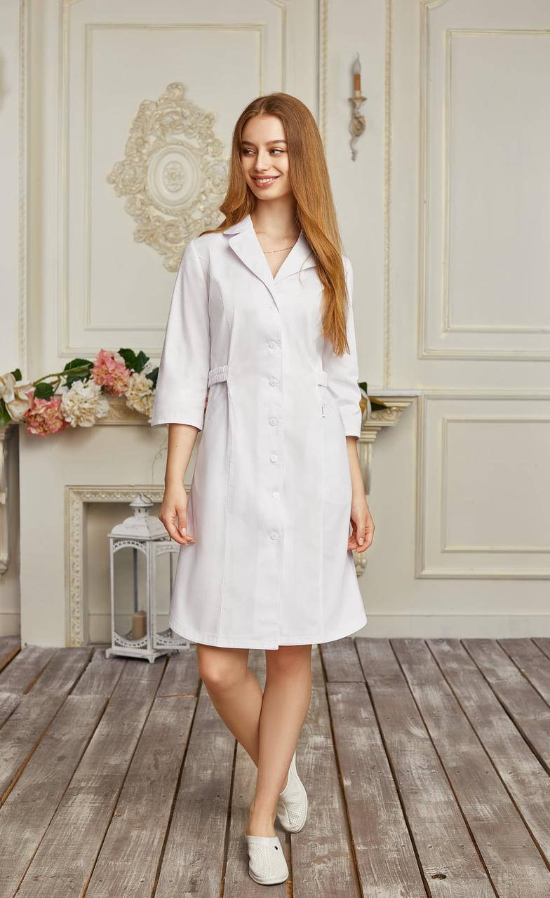 Женский медицинский халат Скарлетт - Халат для косметолога, Белый
Женский медицинский халат Скарлетт - Халат для косметолога, Белый