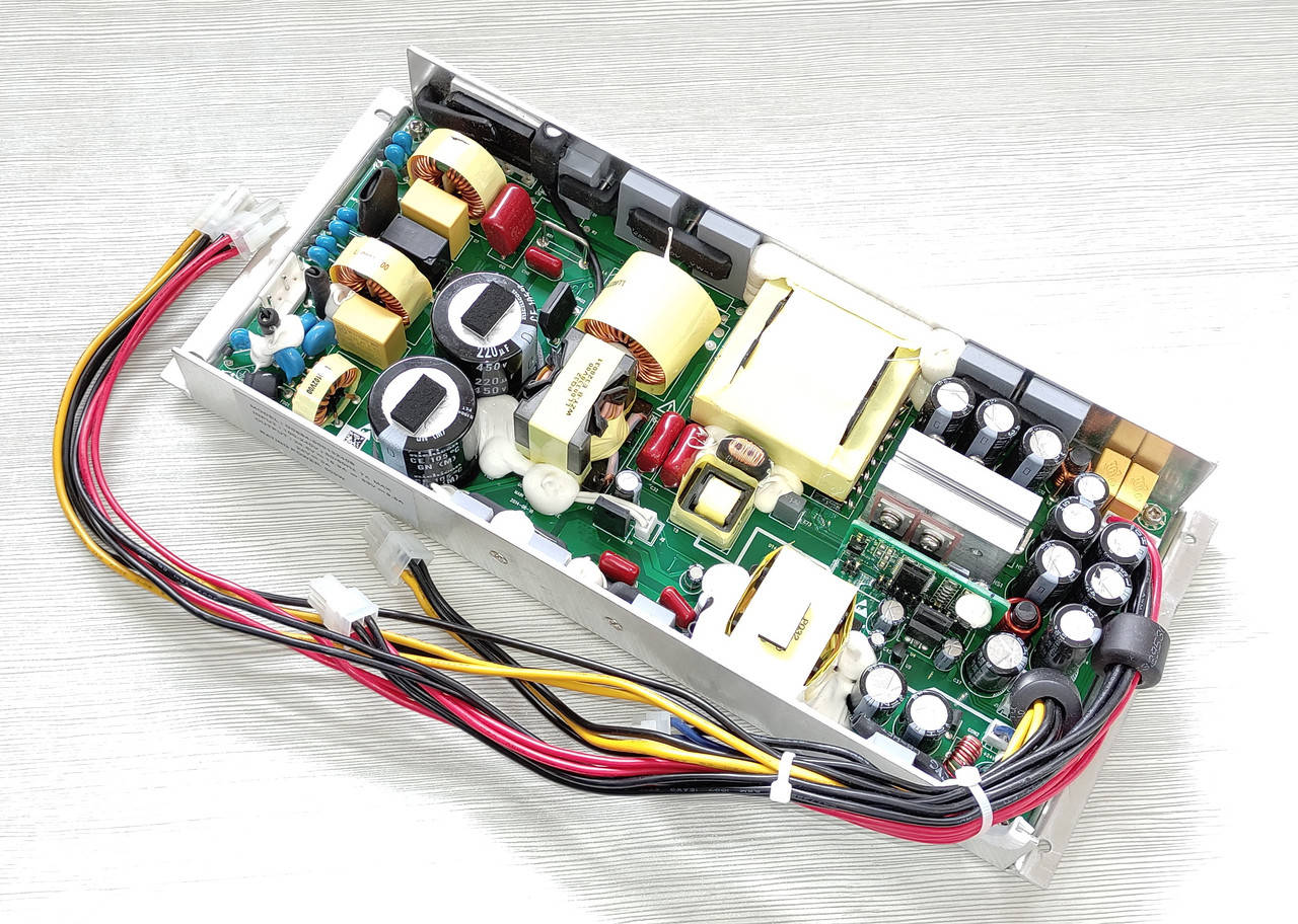Gospower G0684 53В 9.5А , 26В 19А, 24В 3А 500Вт Блок питания 220V AC-DC 53V 9.5A , 26V 19A, 24V 3A
Gospower G0684 53В 9.5А , 26В 19А, 24В 3А 500Вт Блок питания 220V AC-DC 53V 9.5A , 26V 19A, 24V 3A